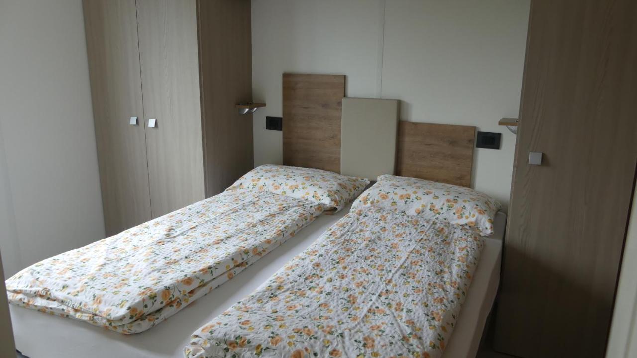 Agricampeggio Relax Maxicaravan Castelletto Di Brenzone Dış mekan fotoğraf