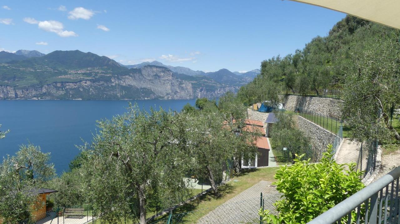 Agricampeggio Relax Maxicaravan Castelletto Di Brenzone Dış mekan fotoğraf
